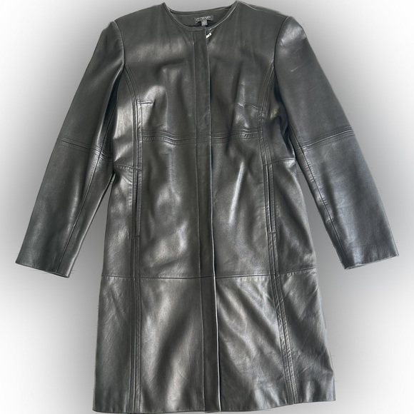 Classiques Entier Jackets & Blazers - EUC CLASSIQUES ENTIER 100% LEATHER COAT